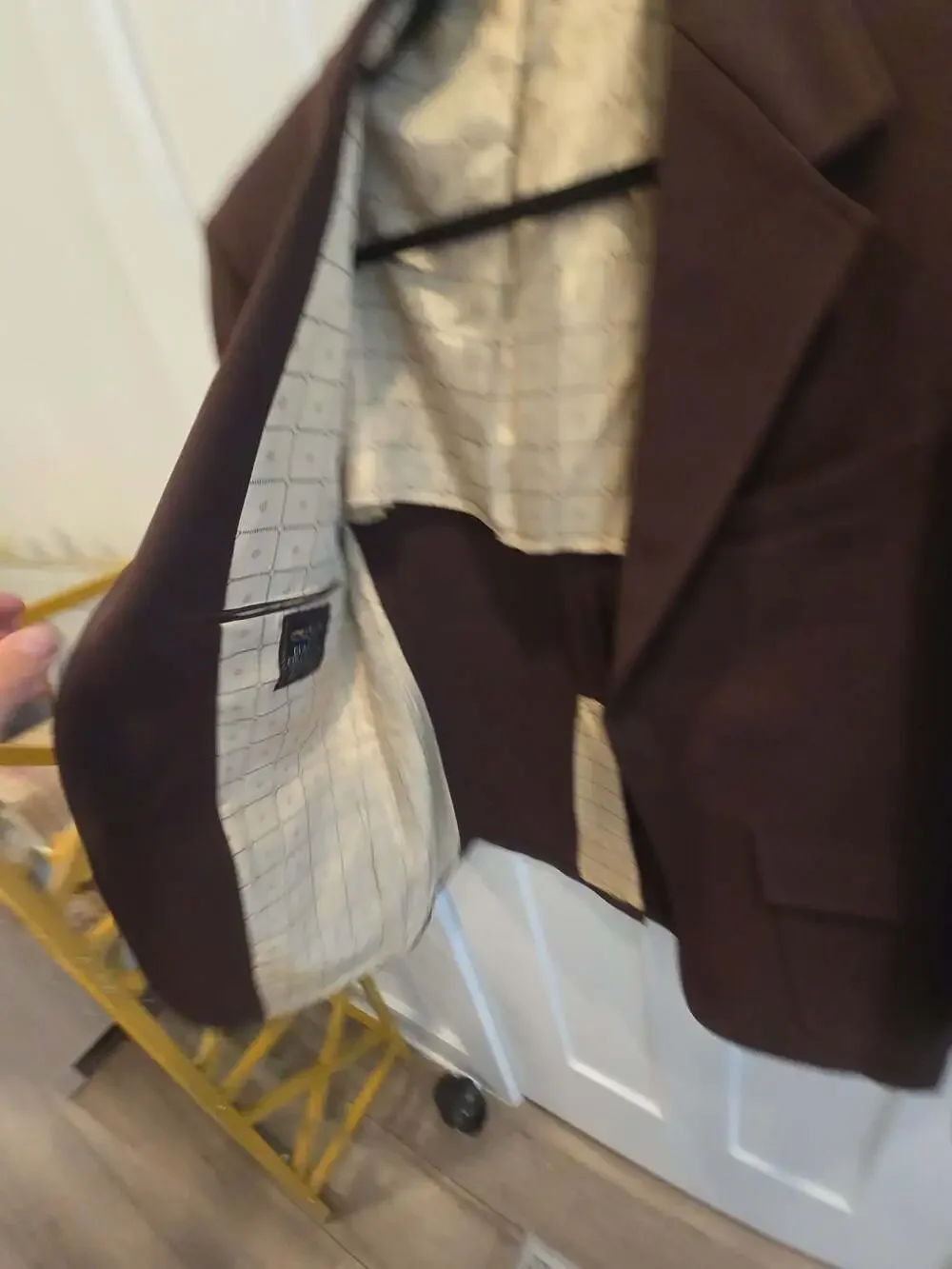 Classic Collection Separates Vintage Men's Brown Two-Button Blazer
